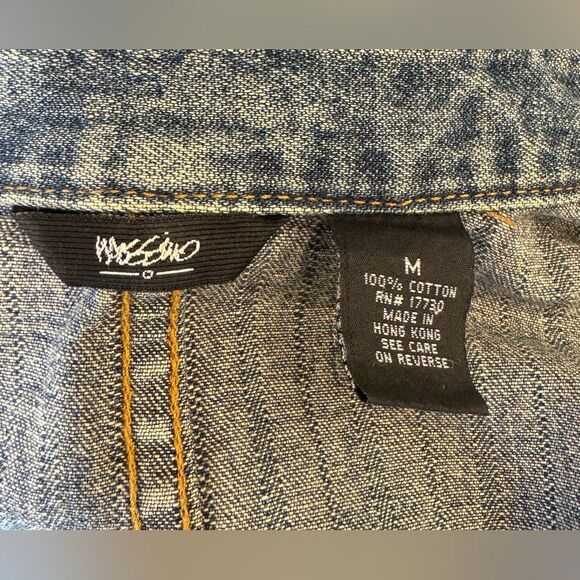 Vintage 2000s-Y2K Mossimo Band Collar Button up
Denim Jacket. Medium - Picture 5 of 5